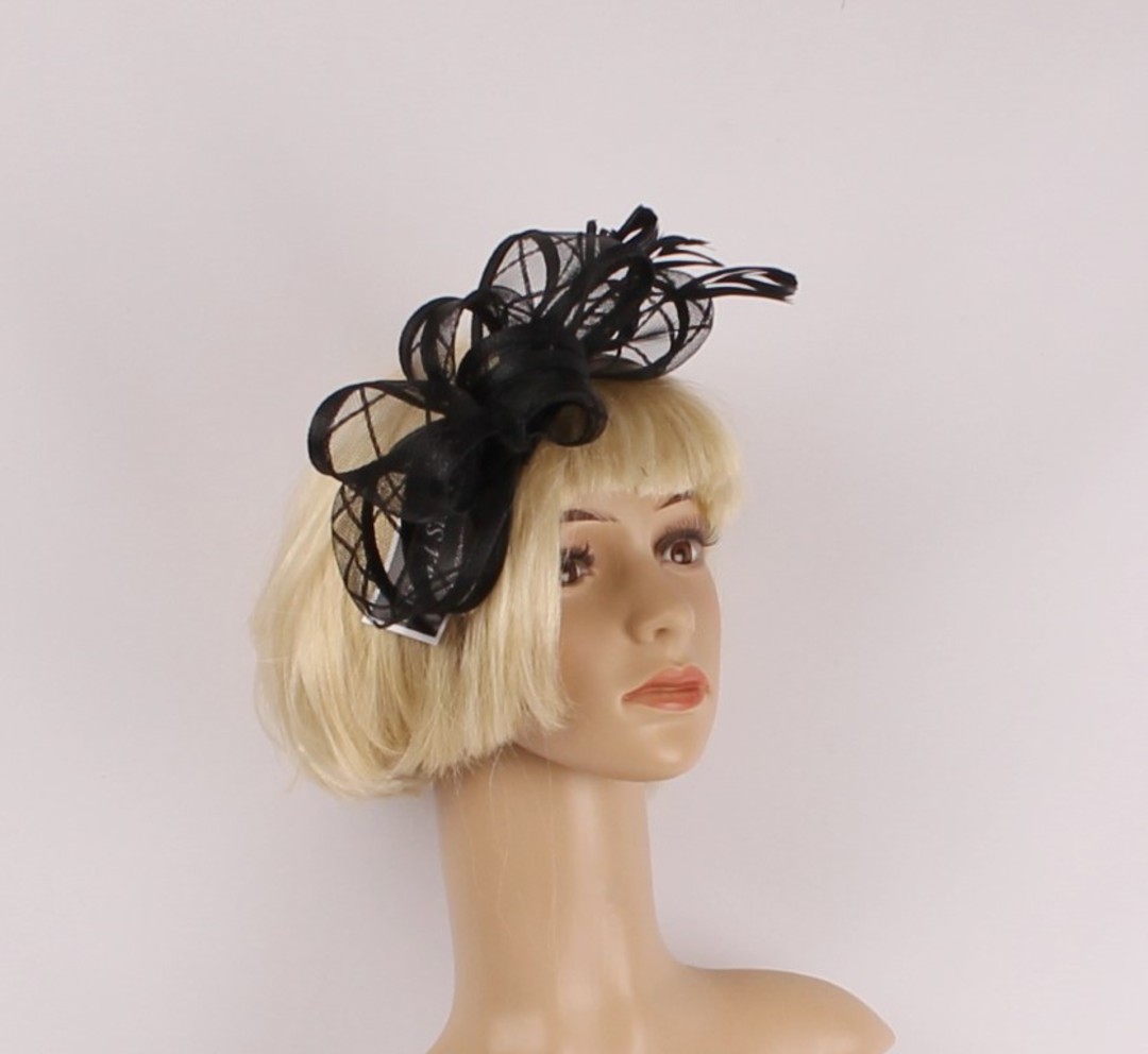 Black beauty fascinator w gorgeous sinamay bow and feathers. In elegant  black Style : HS3012/BLK image 0